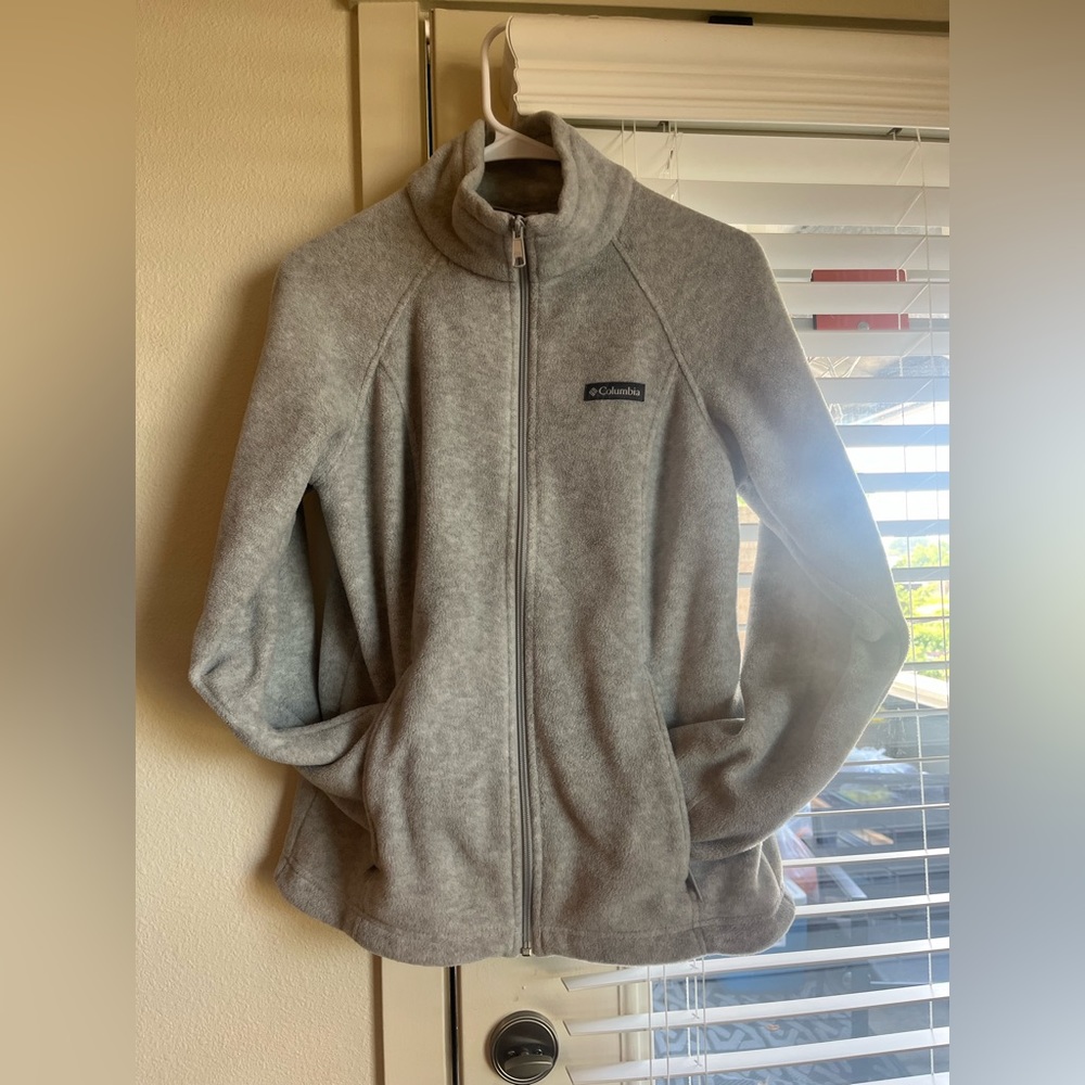Columbia sweater